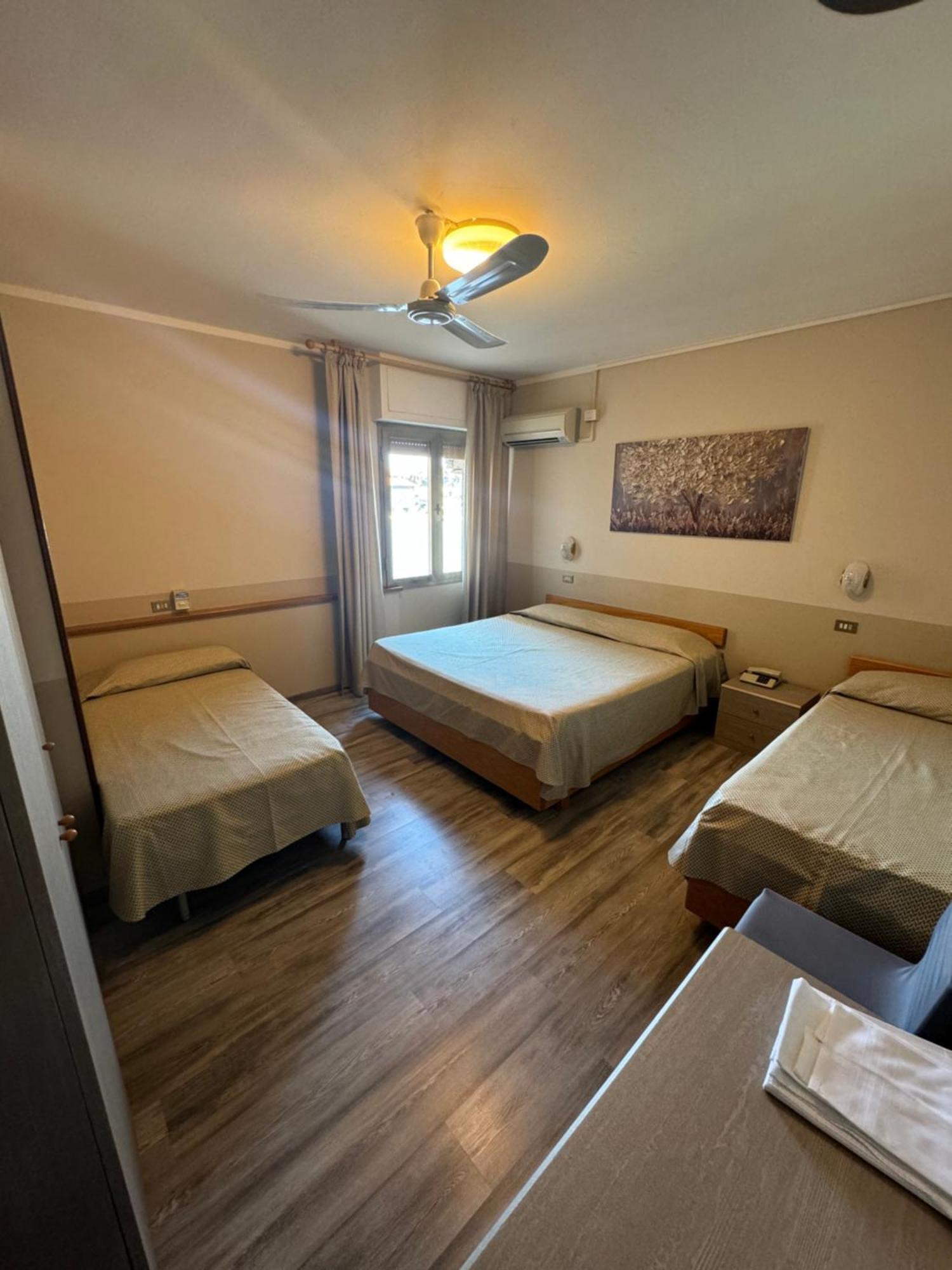 Hotel Da Beppe Chiesina Uzzanese Exterior foto