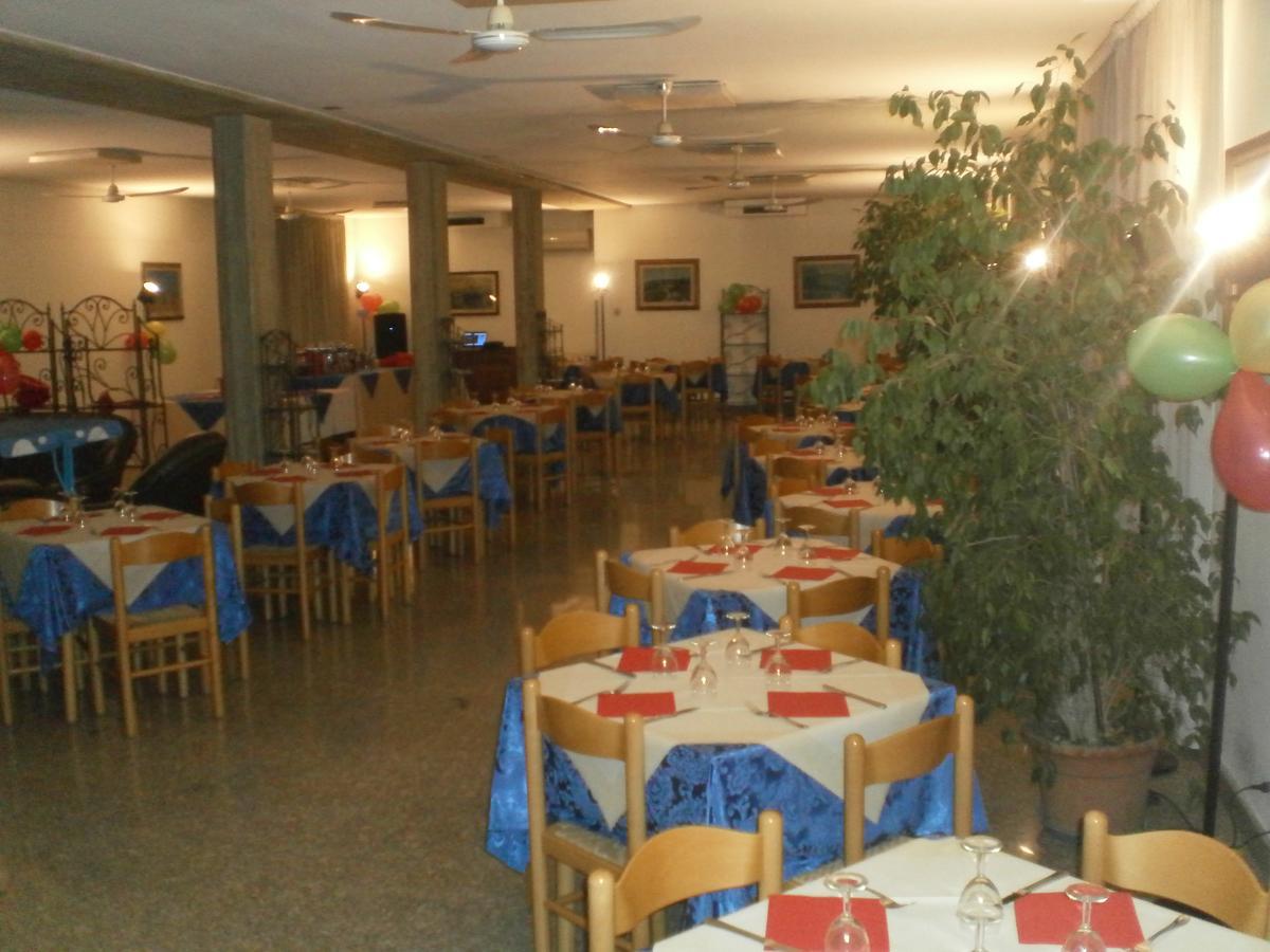 Hotel Da Beppe Chiesina Uzzanese Exterior foto